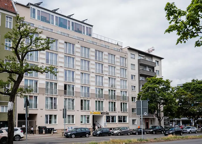 Homaris West Side (adults Only)