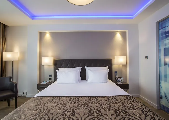 ホテル Homaris West Side (adults Only) 4*